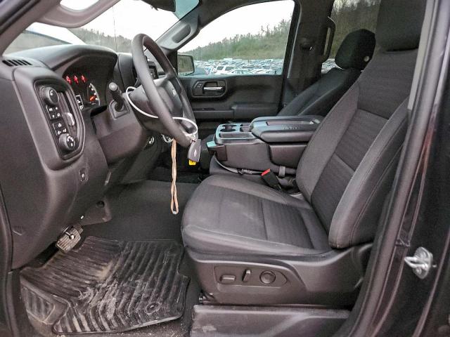 Chevrolet Silverado K1500 Custom Image 12