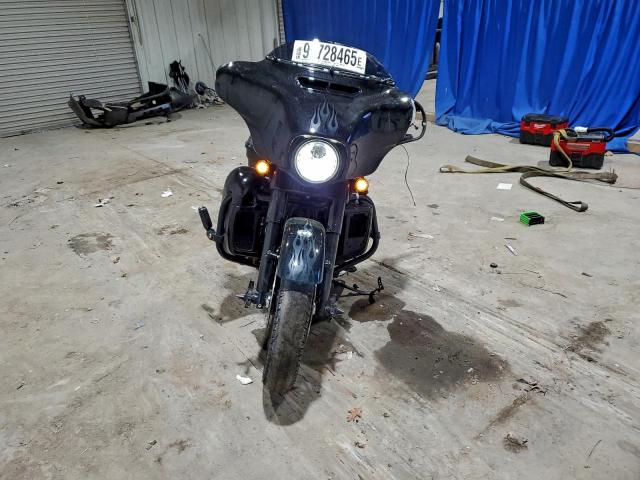 Harley-Davidson Fl Cvo Street Glide Image 2