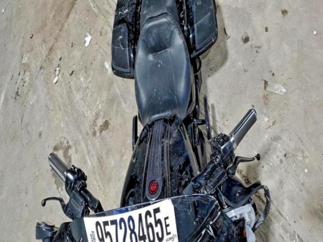 Harley-Davidson Fl Cvo Street Glide Image 6