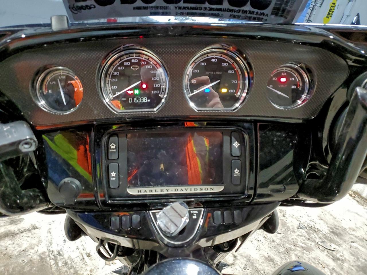 Harley-Davidson Fl Cvo Street Glide Image 5