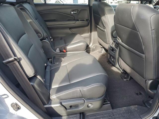 Honda Pilot Touring Image 12