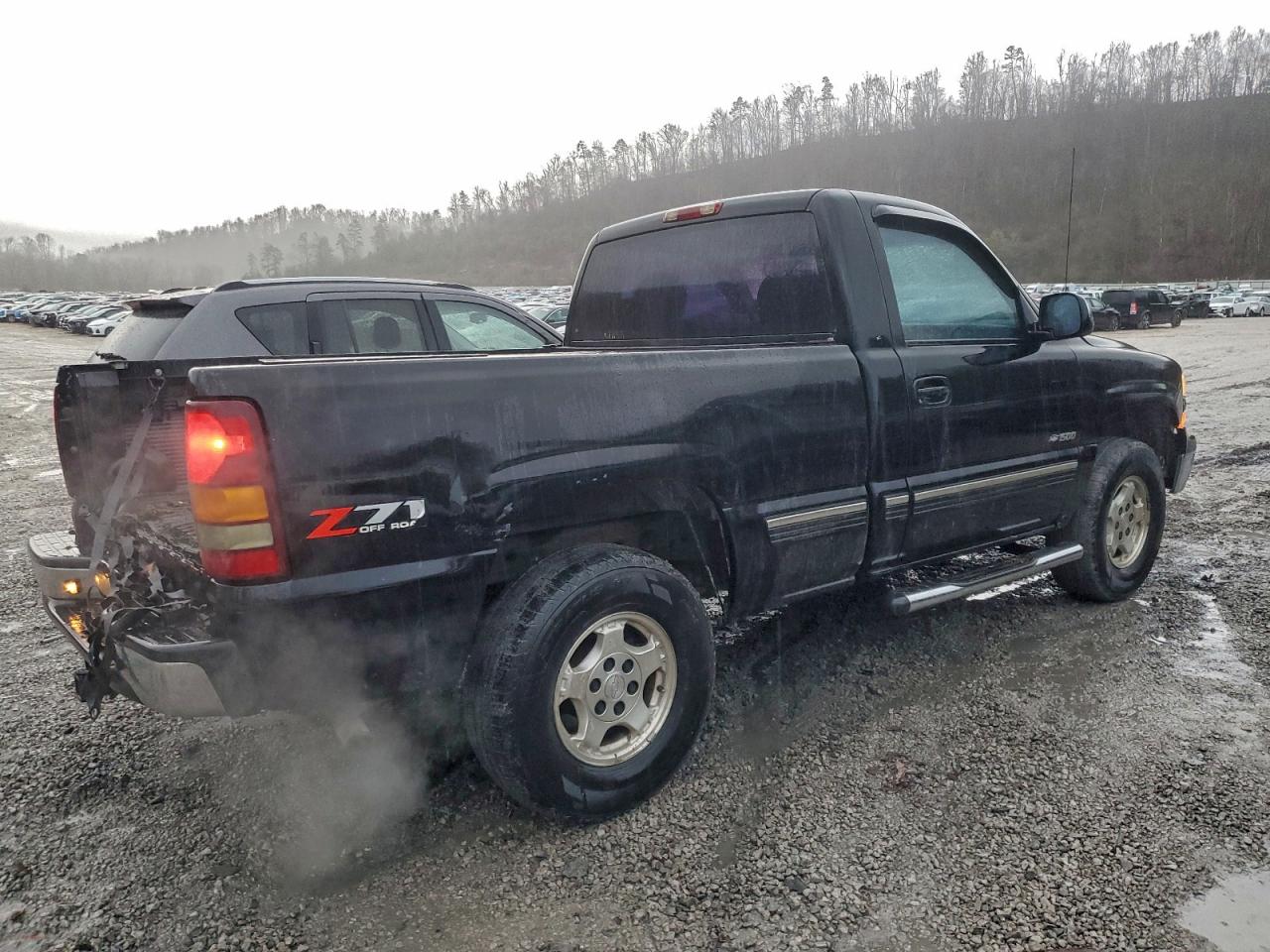 Chevrolet Silverado K1500 Image 4