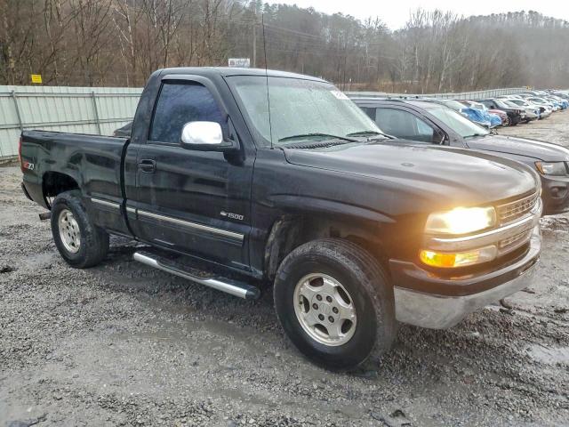 Chevrolet Silverado K1500 Image 6