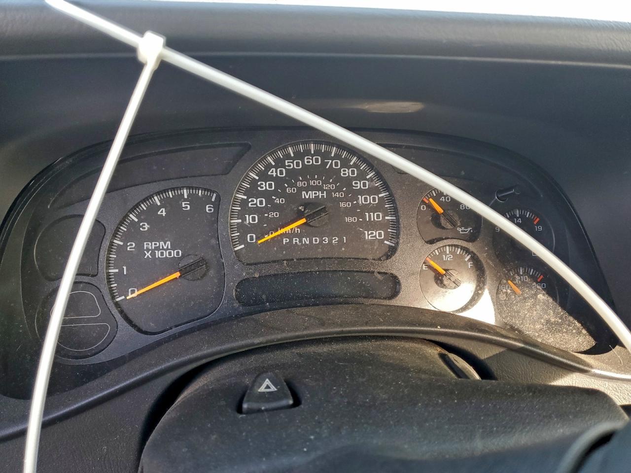 Chevrolet Silverado K1500 Image 6