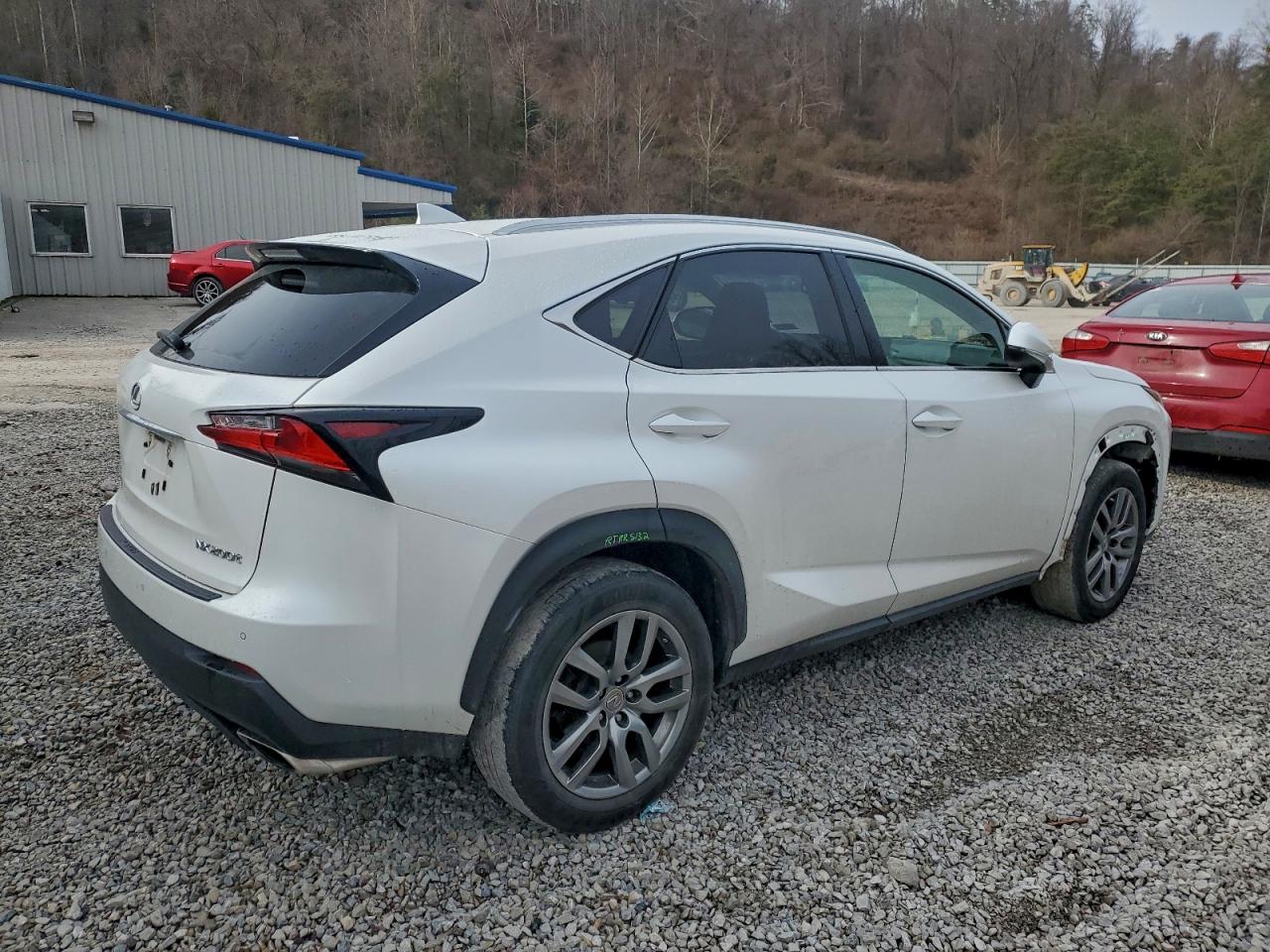 Lexus NX 200t Base Image 4
