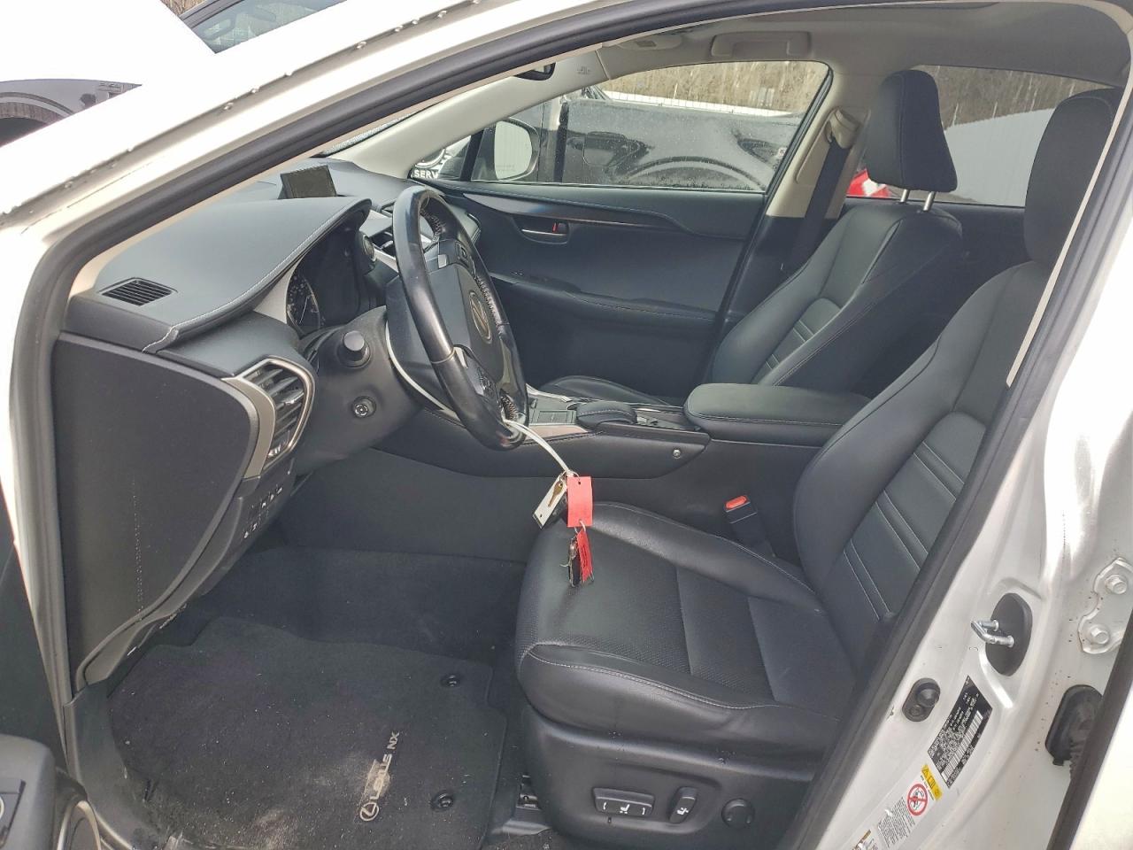 Lexus NX 200t Base Image 9