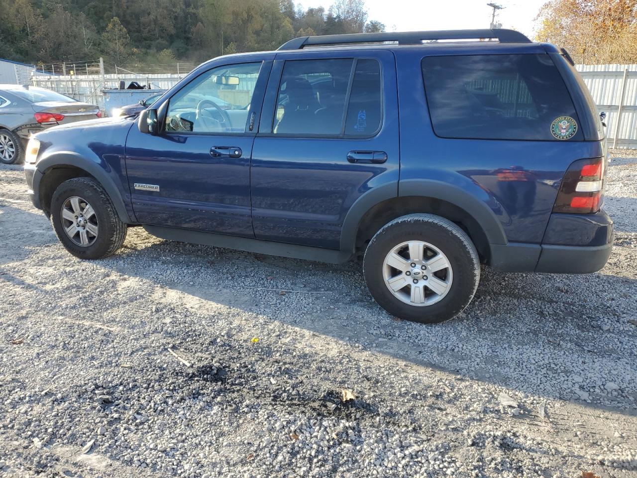 Ford Explorer Xlt Image 7