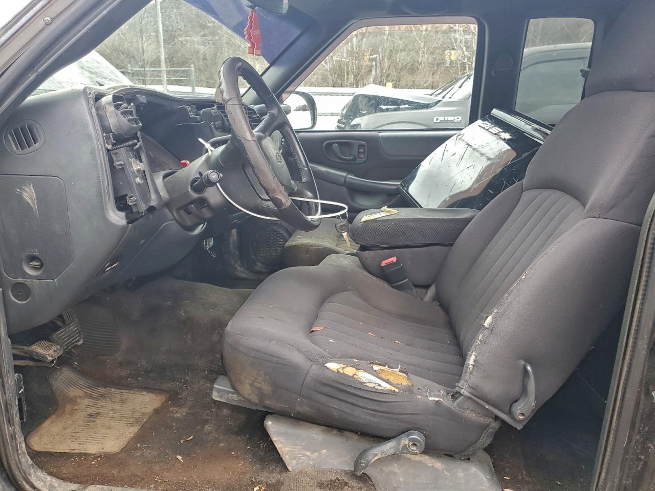 Chevrolet S-10 S10 Image 8