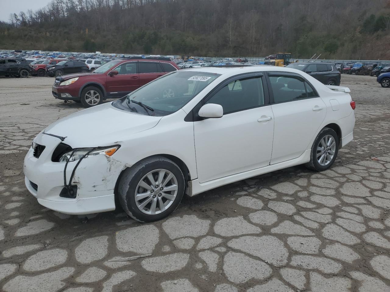 Toyota Corolla Base Image 1