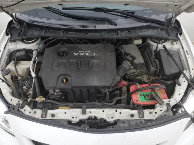 Toyota Corolla Base Image 6