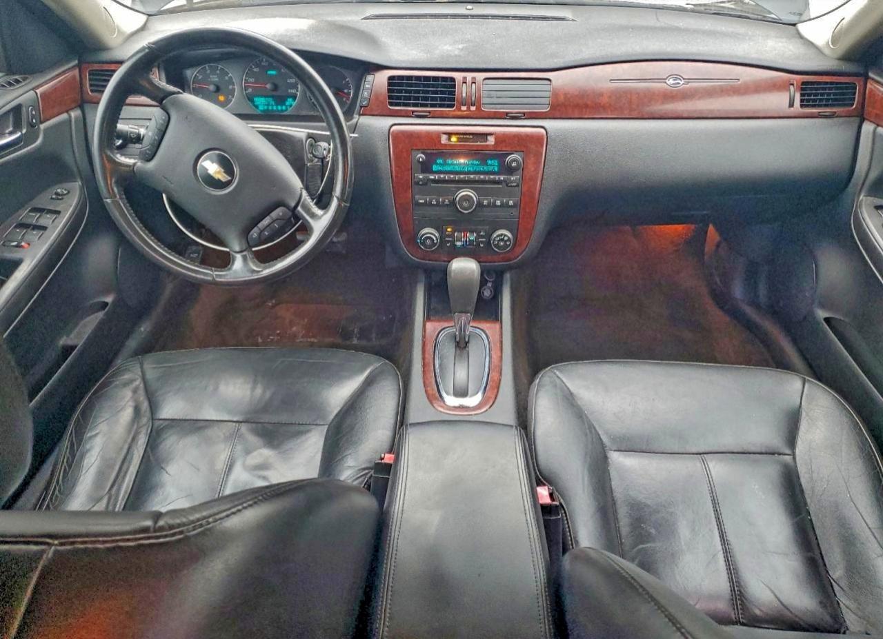 Chevrolet Impala 1lt Image 8