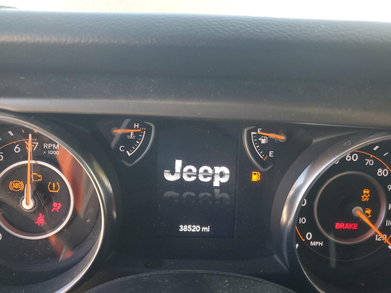 Jeep Gladiator Sport Image 10