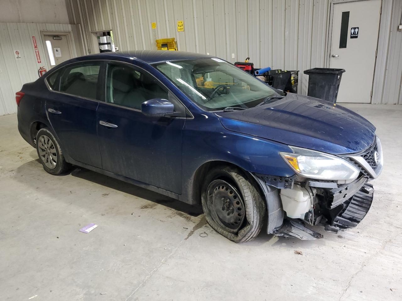 Nissan Sentra S Image 3