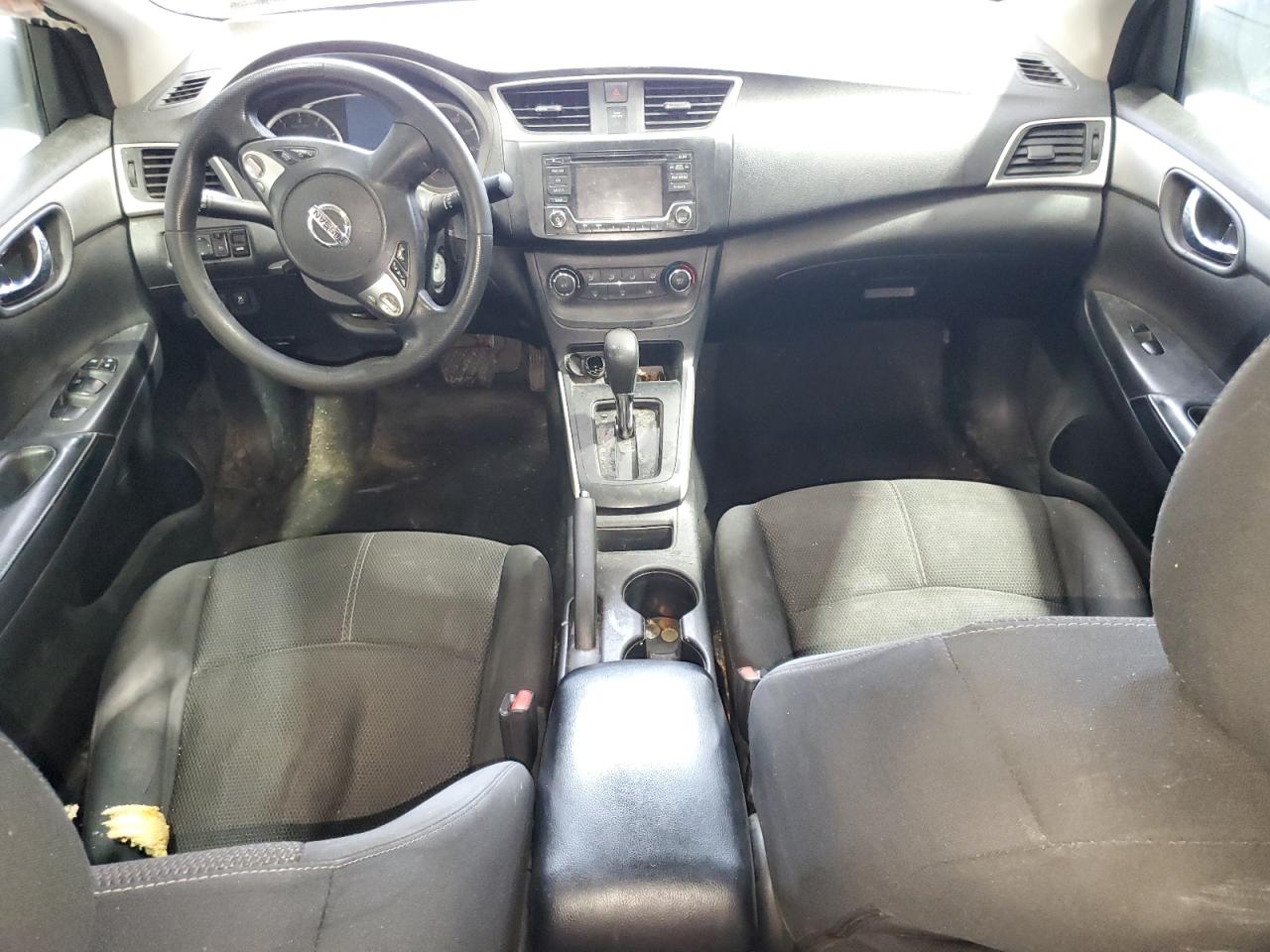 Nissan Sentra S Image 11