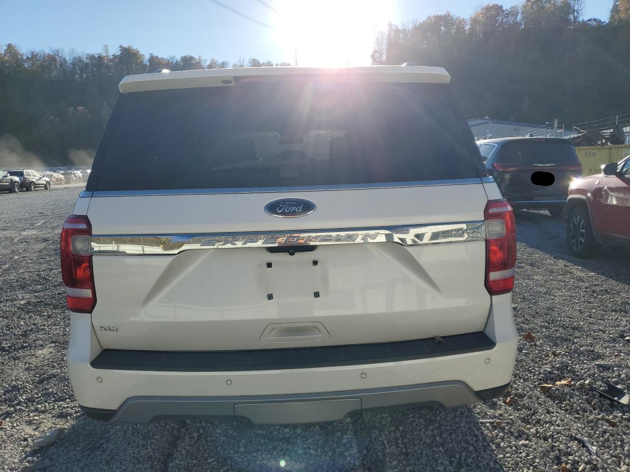 Ford Expedition Max Xlt Image 3