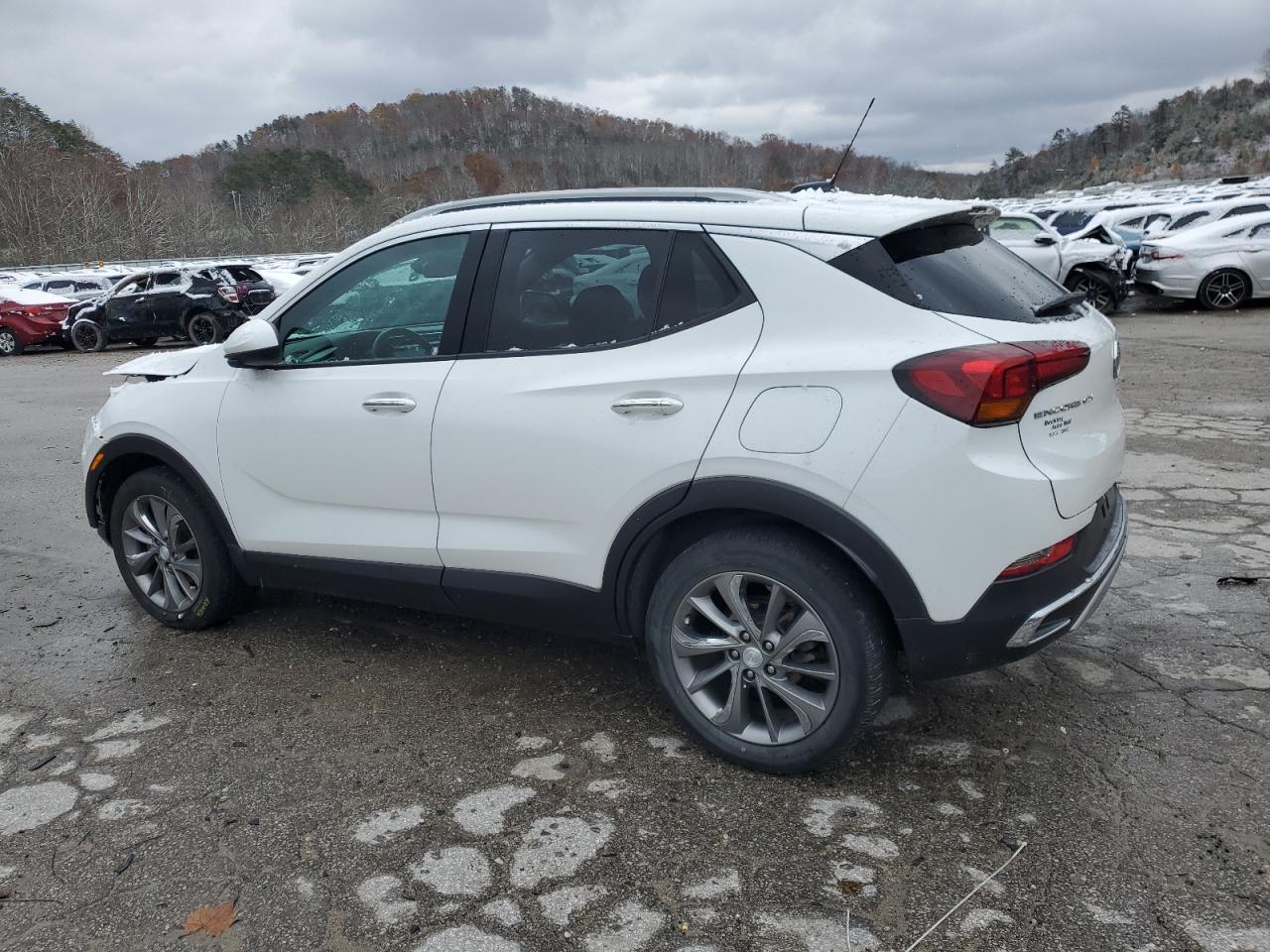 Buick Encore Essence Image 6