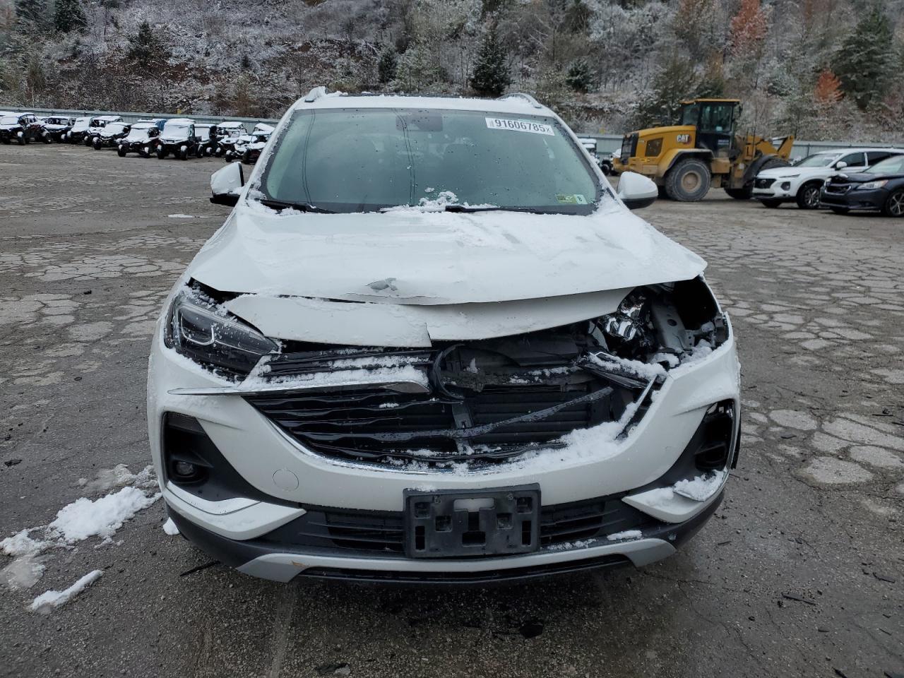 Buick Encore Essence Image 5