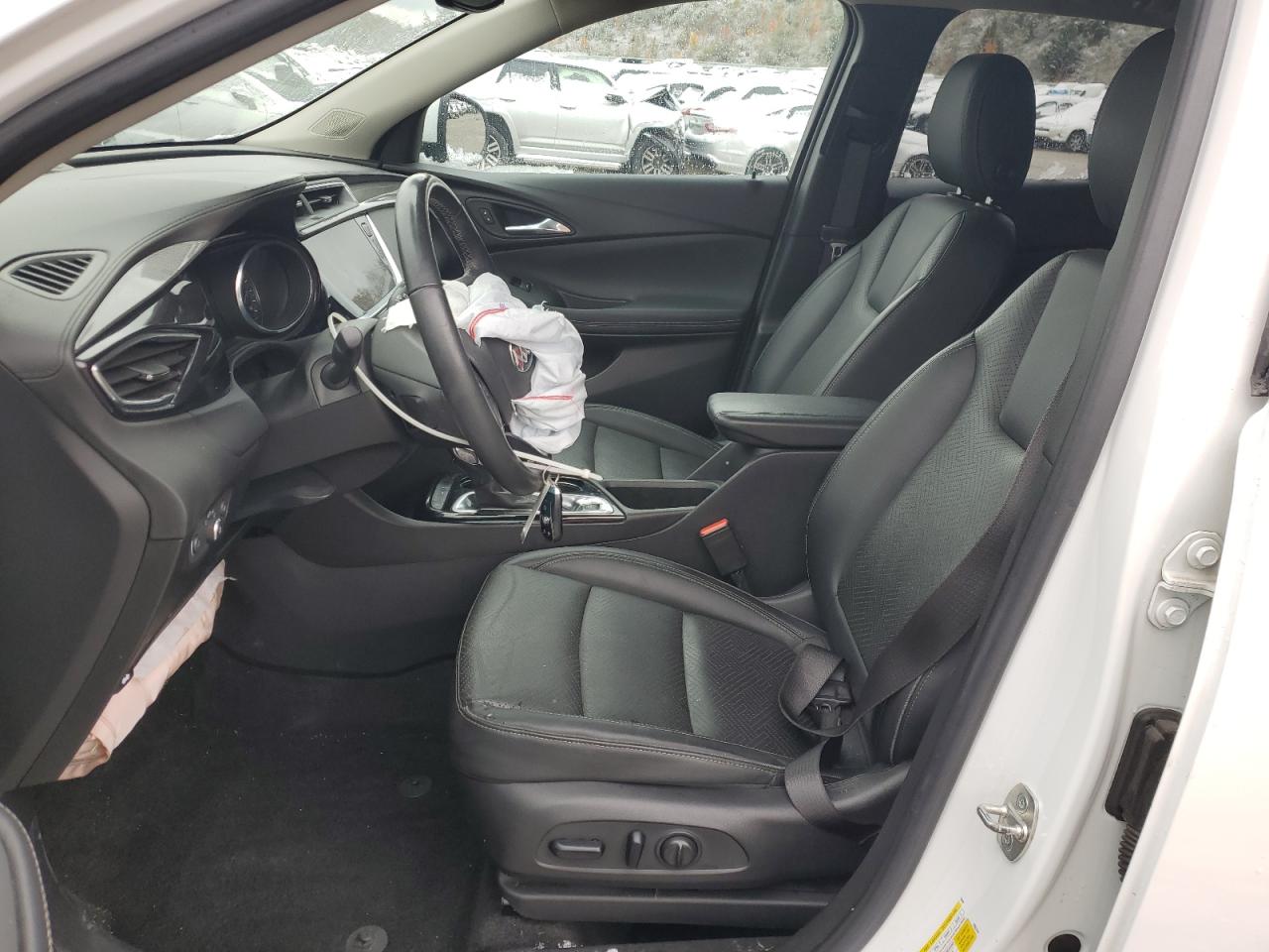 Buick Encore Essence Image 12