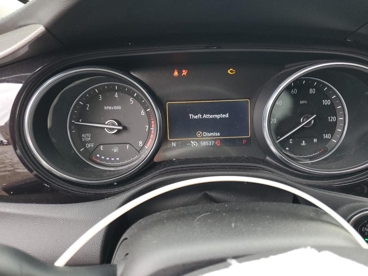 Buick Encore Essence Image 8