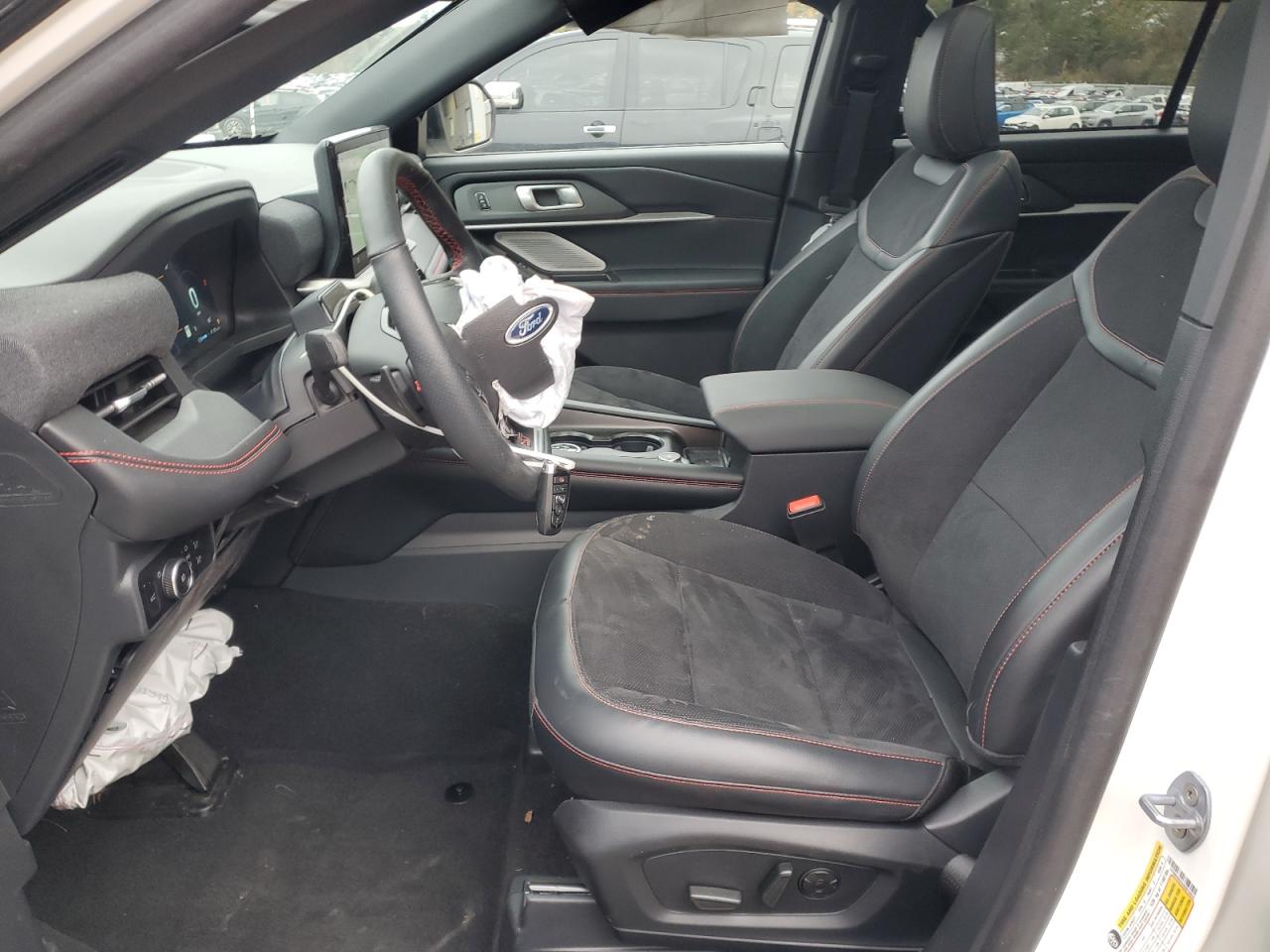 Ford Explorer St Image 7