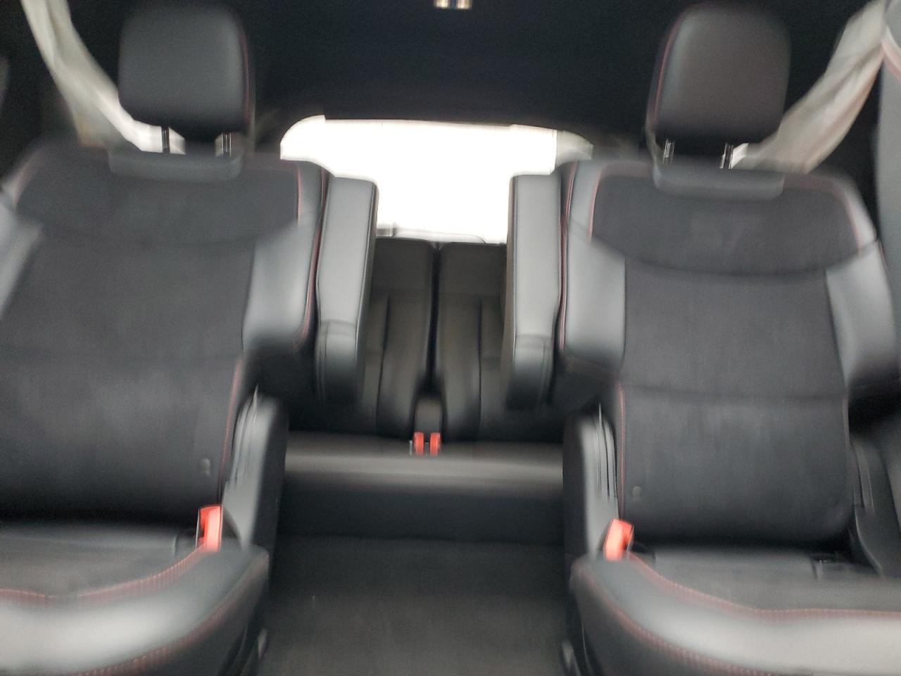 Ford Explorer St Image 8