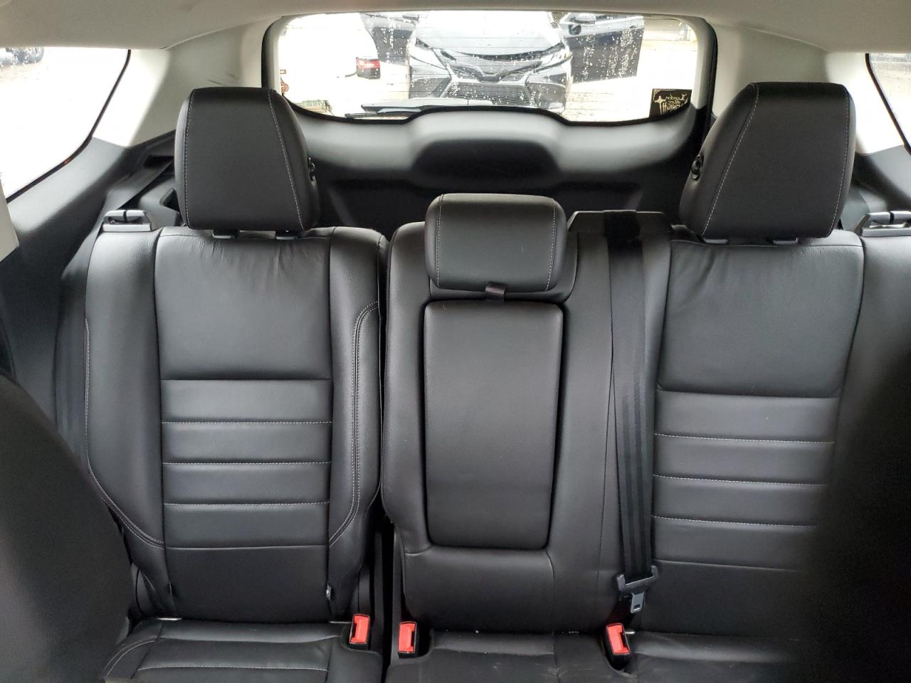 Ford Escape Titanium Image 10