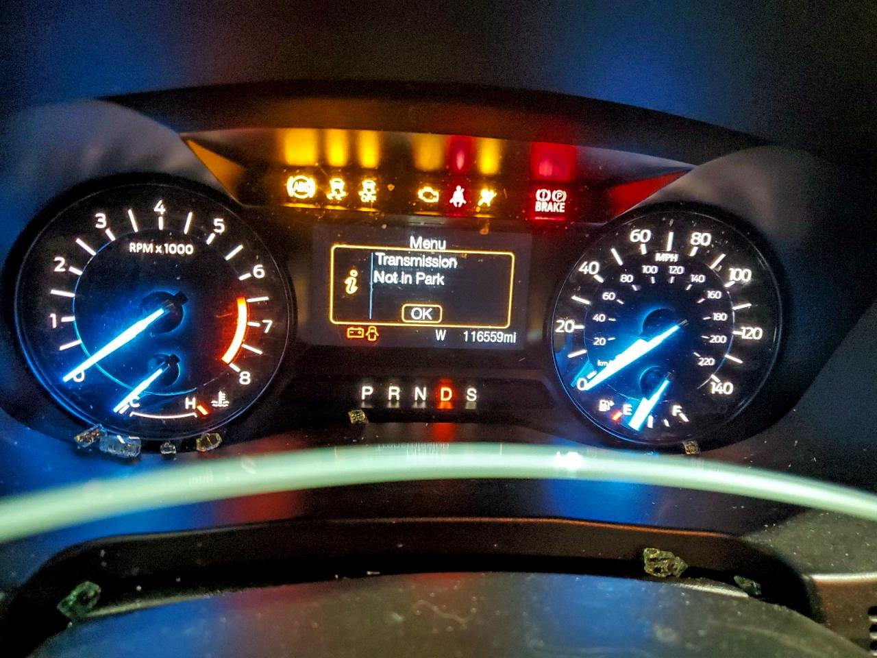 Ford Explorer Image 4