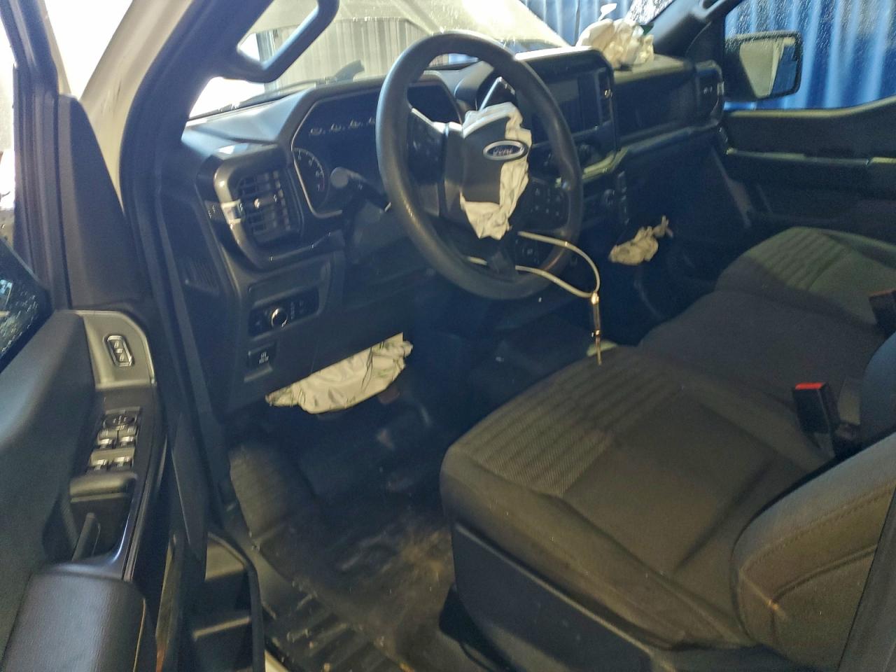 Ford F-150 Supercrew Image 9