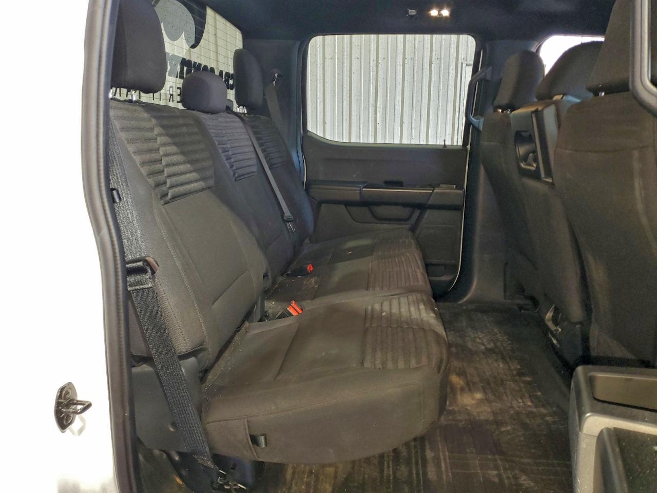 Ford F-150 Supercrew Image 7