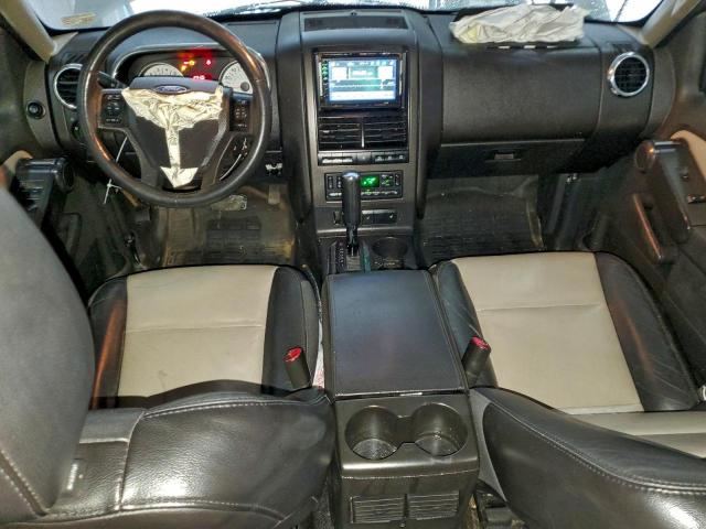 Ford Explorer Limited Image 6