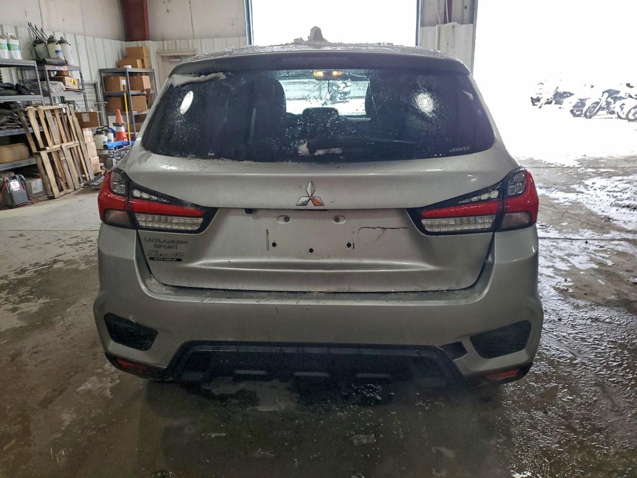Mitsubishi Outlander Es Image 3