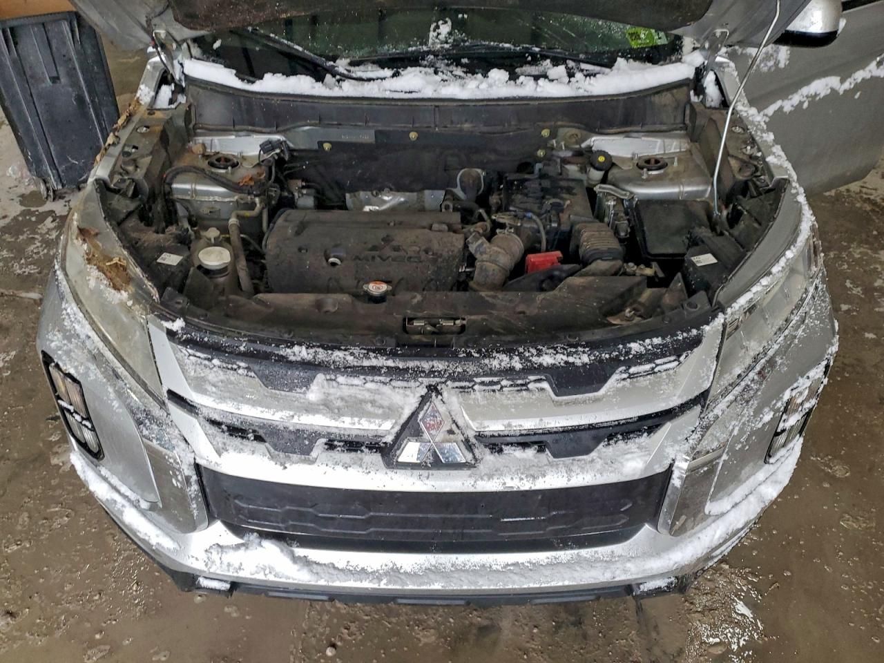 Mitsubishi Outlander Es Image 12