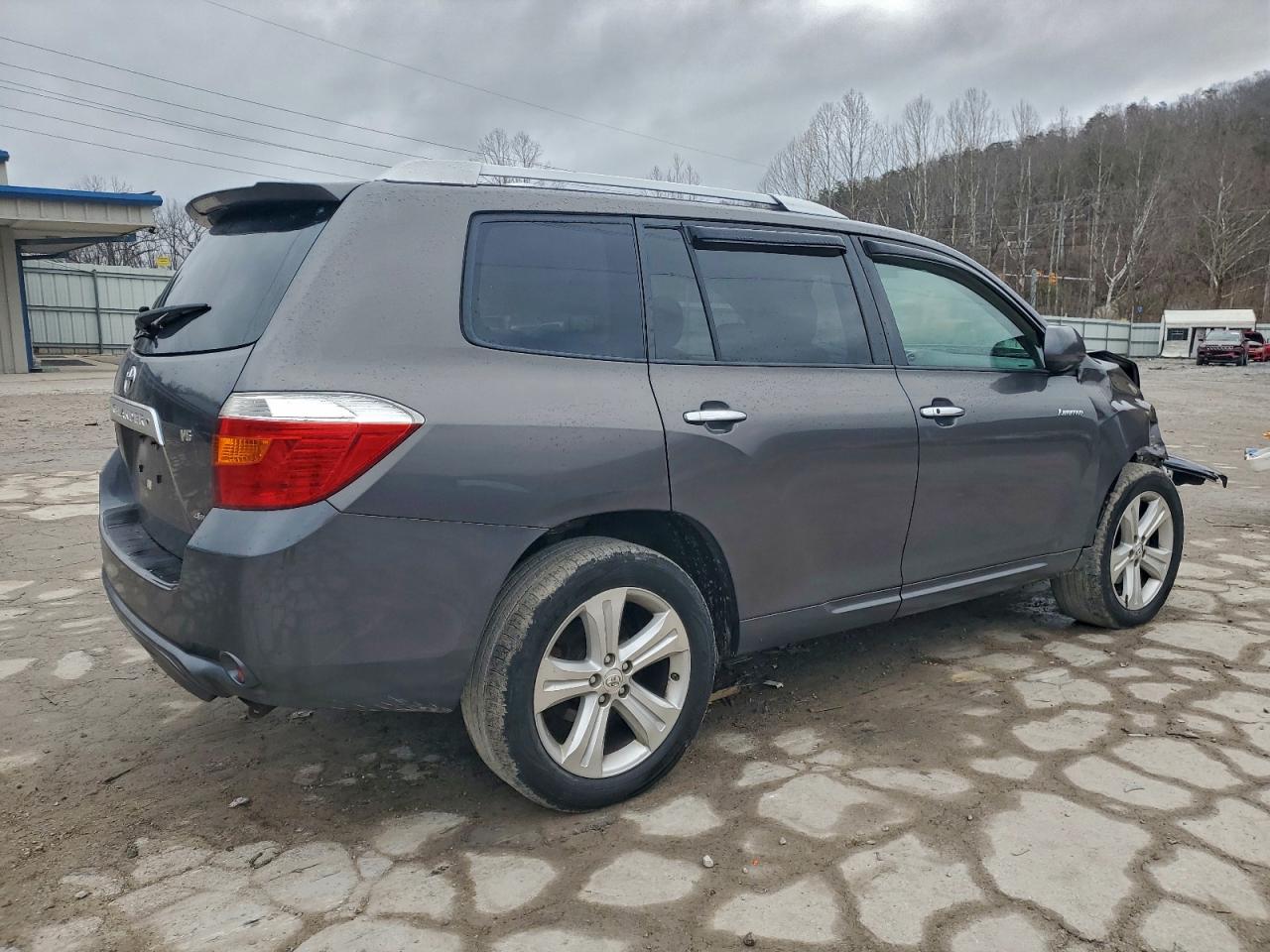 Toyota Highlander Limited Image 9