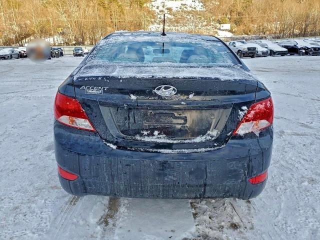 Hyundai ACCENT Se Image 11