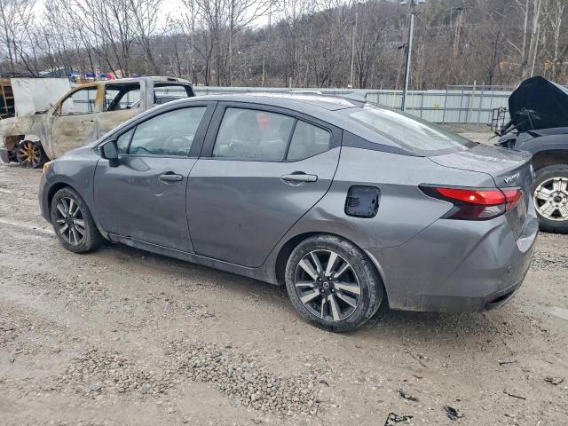 Nissan Versa Sv Image 2