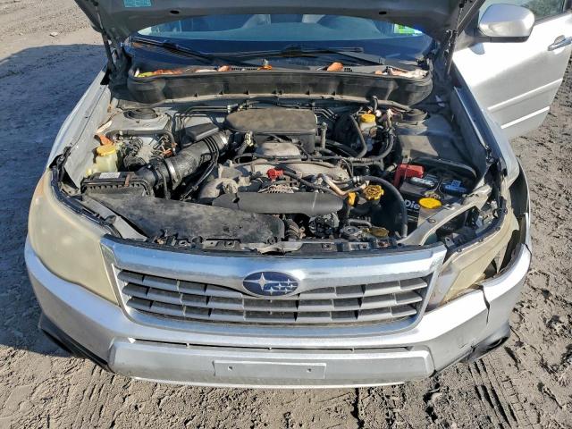 Subaru Forester 2.5x Premium Image 10