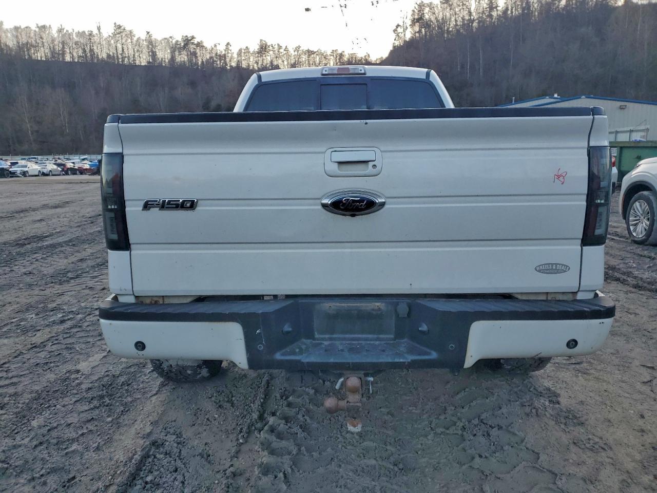 Ford F-150 Super Cab Image 3