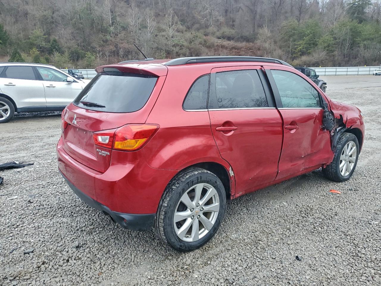 Mitsubishi Outlander Se Image 12