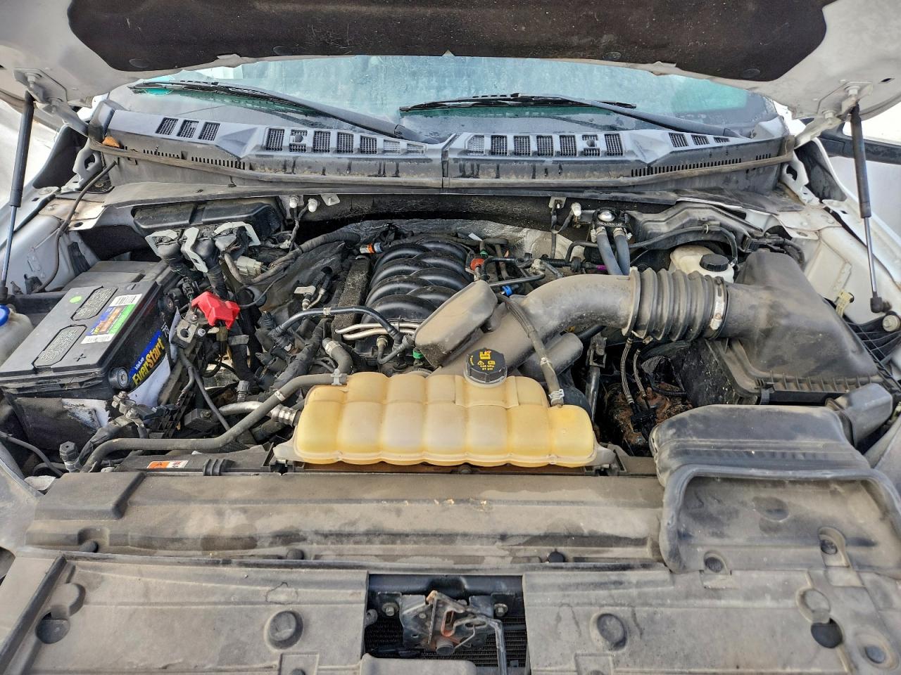 Ford F-150 Supercrew Image 9