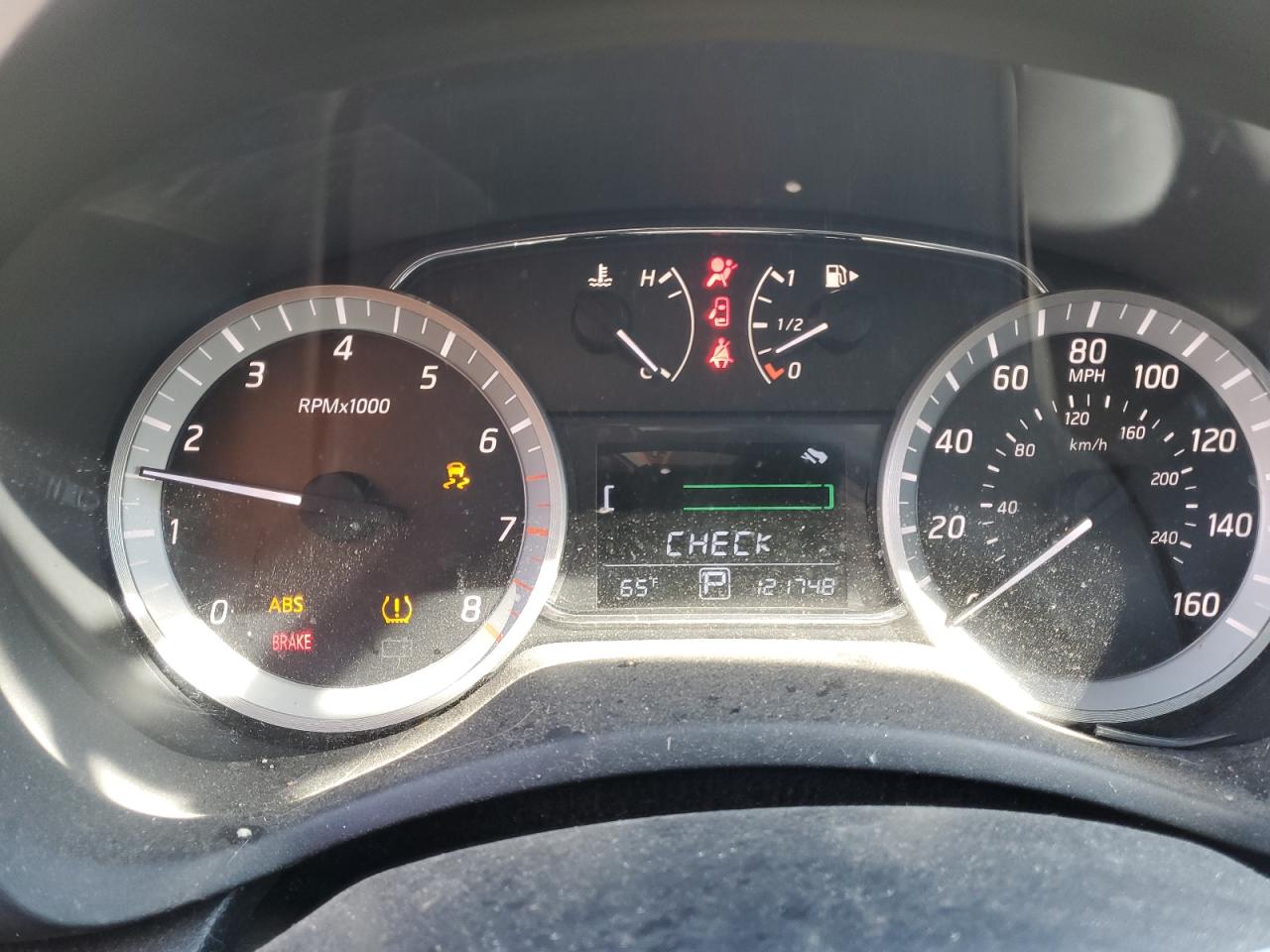 Nissan Sentra S Image 8