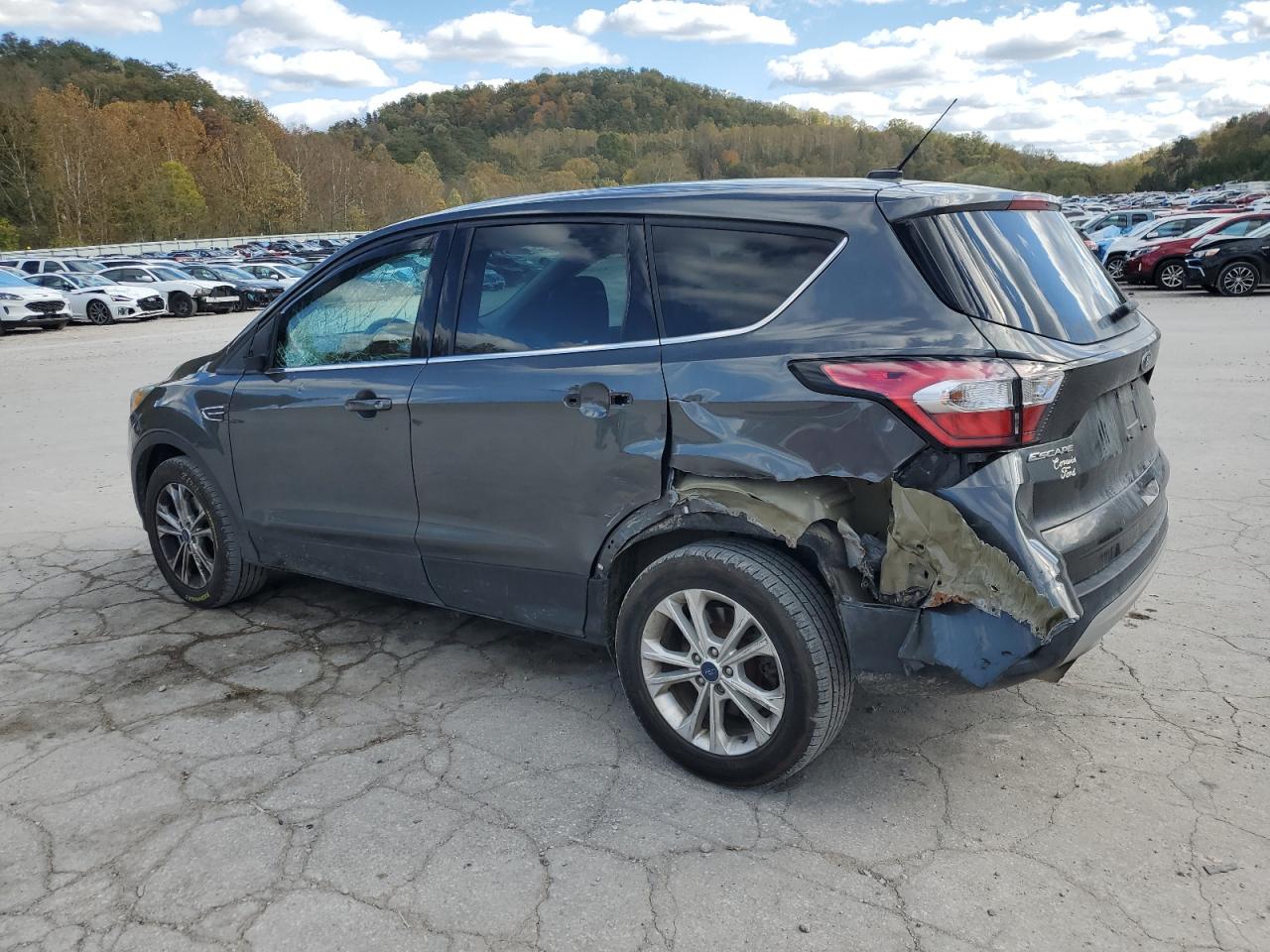 Ford Escape Se Image 4