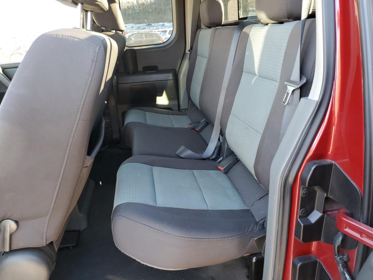 Nissan Titan Xe Image 7