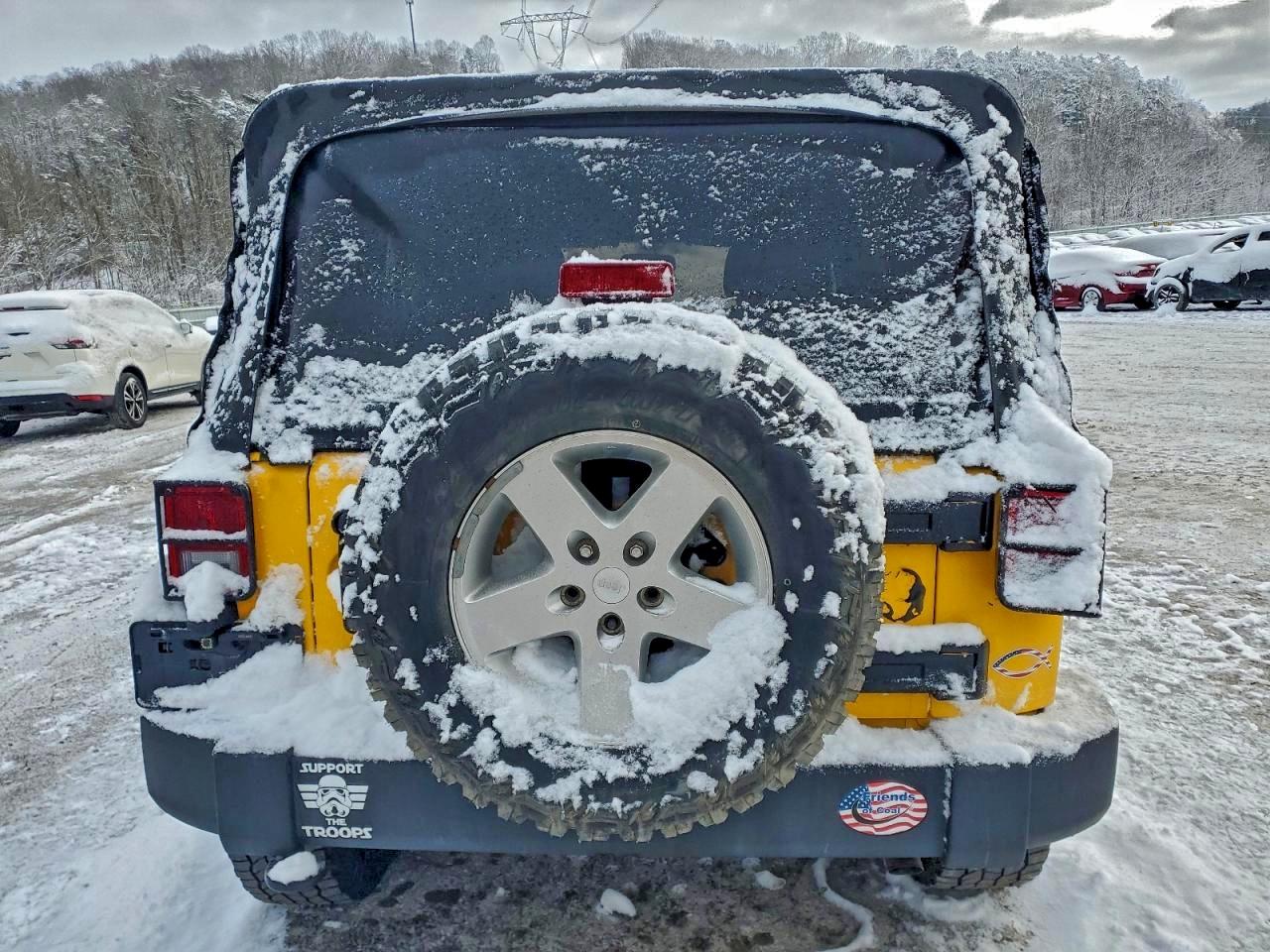 Jeep Wrangler Sport Image 12