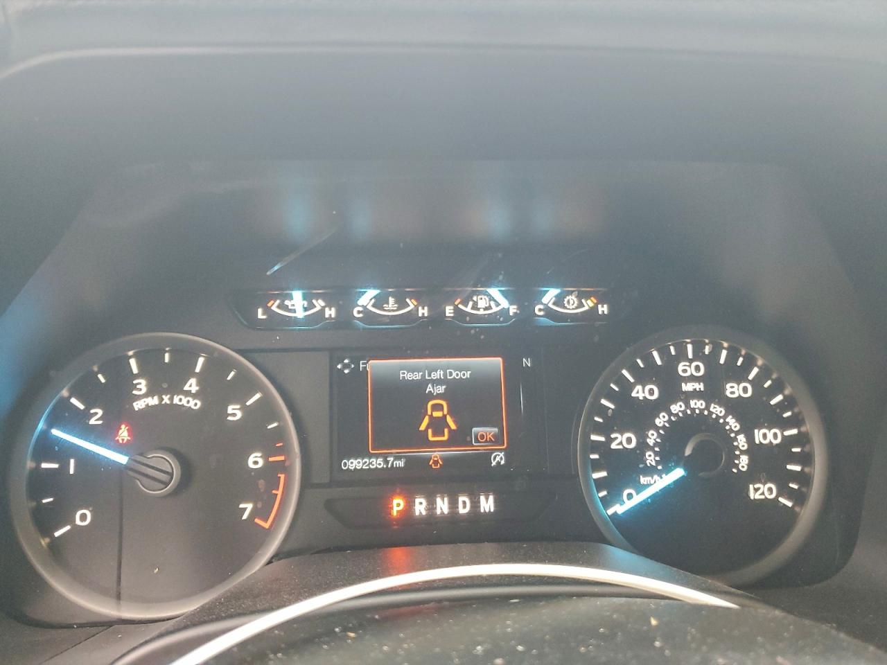 Ford F-150 Supercrew Image 5