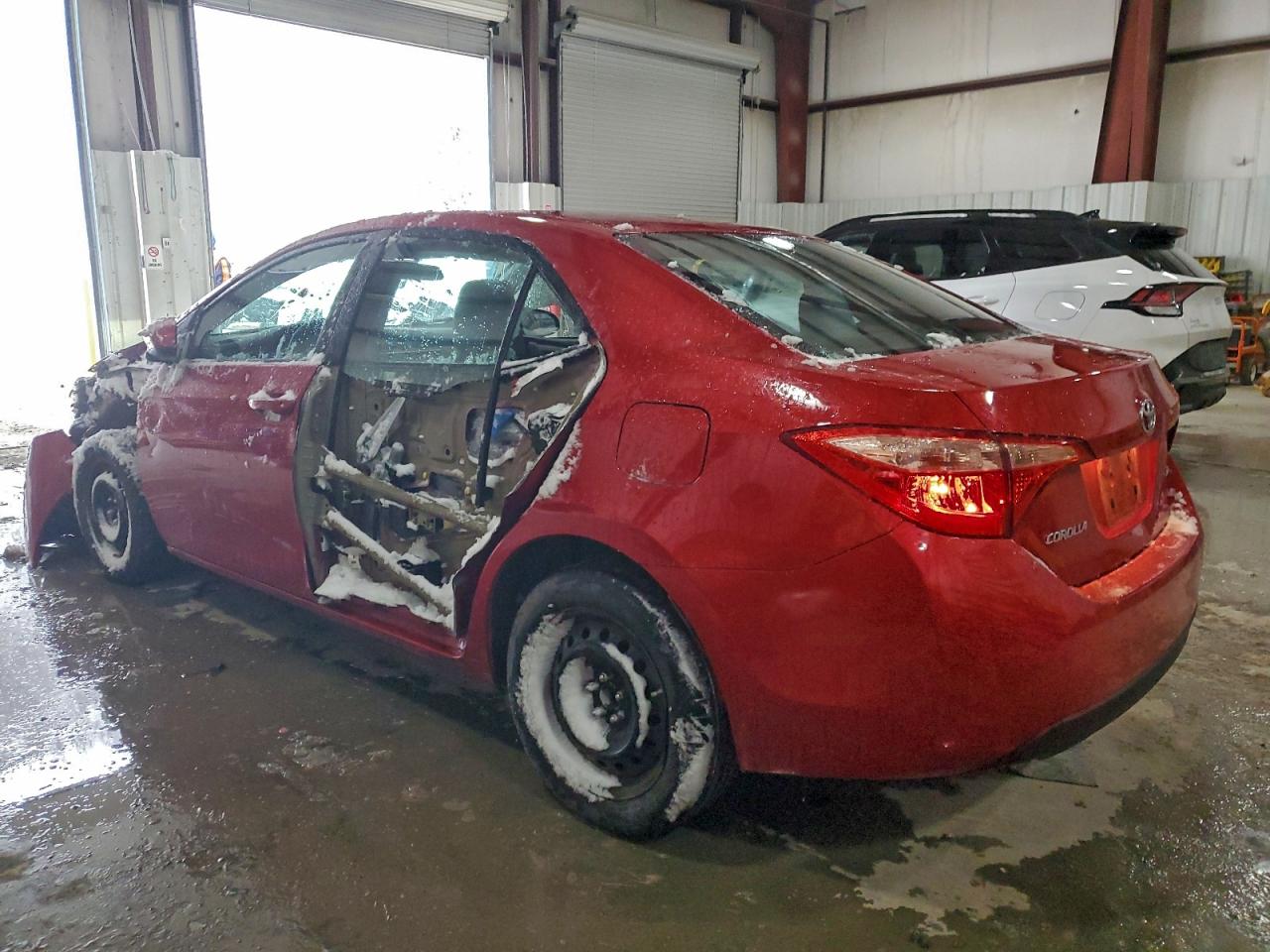 Toyota Corolla L Image 5