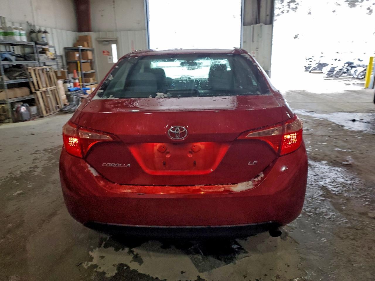 Toyota Corolla L Image 8