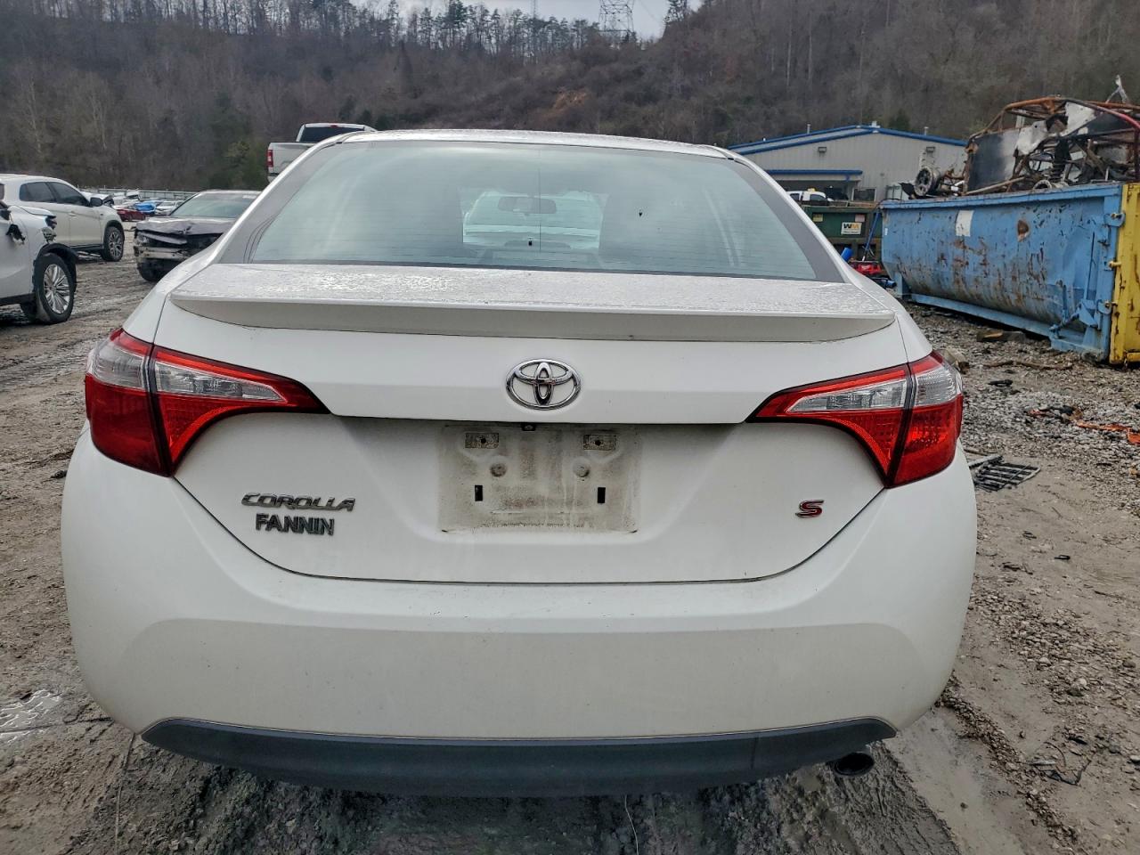 Toyota Corolla L Image 6