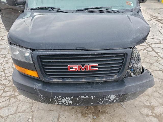 GMC Savana G2500 Ls Image 12