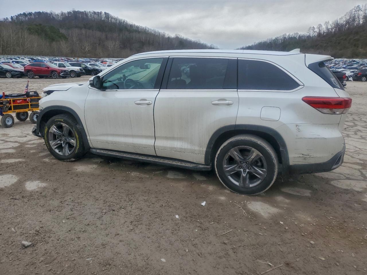 Toyota Highlander Limited Image 4