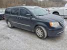 Chrysler Minivan Touring Image 11